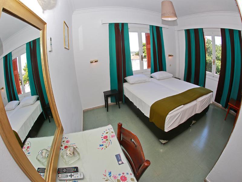 Kamelia Hotel 斯派赛斯 外观 照片